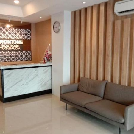 Front One Boutique Tugu Muda Semarang Hotel Kültér fotó