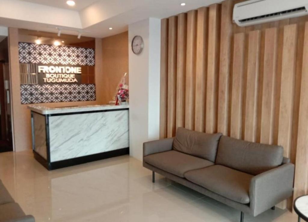 Front One Boutique Tugu Muda Semarang Hotel Kültér fotó
